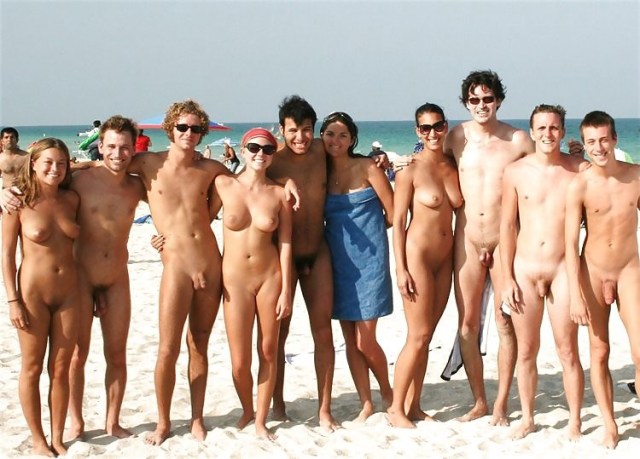 Amici nudisti
